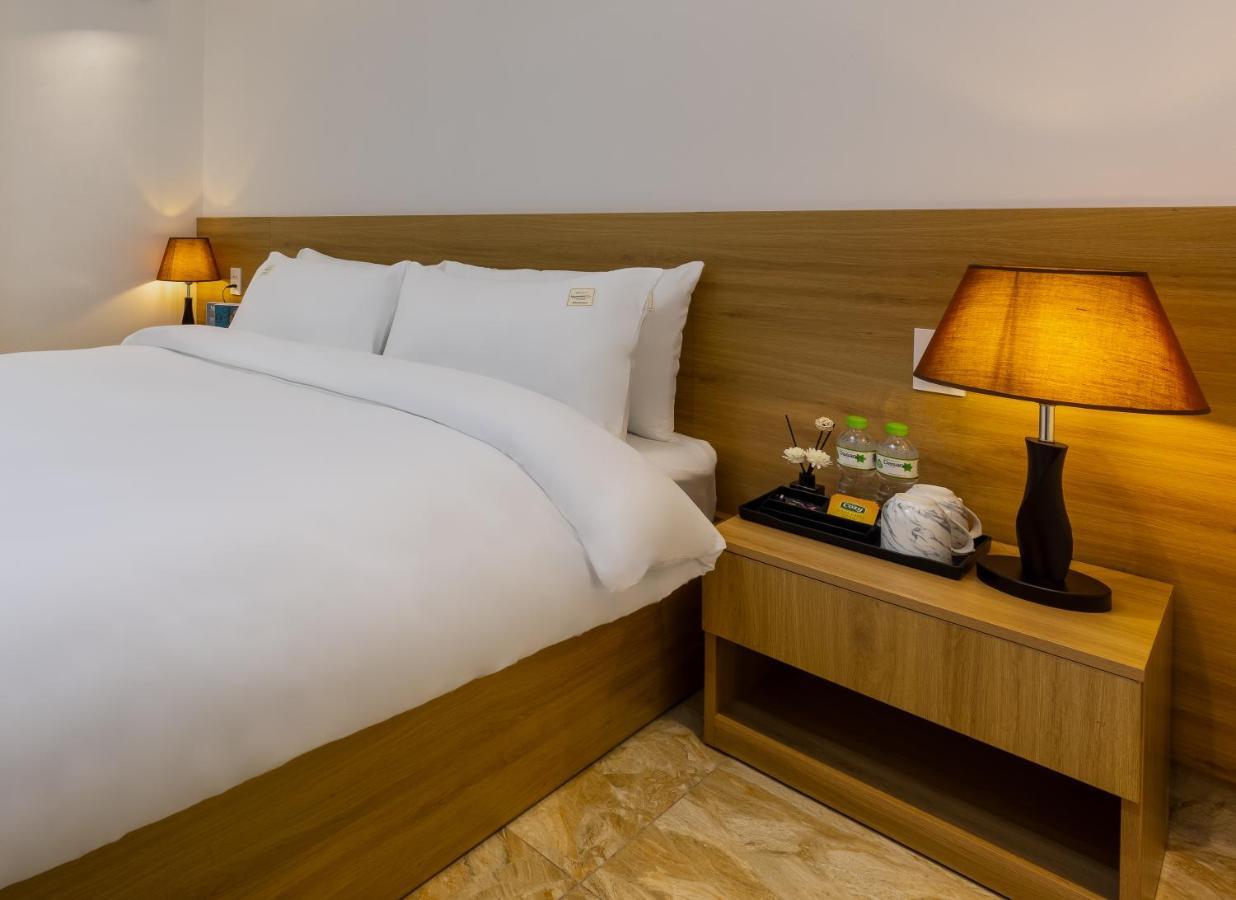 Cat Ba Hongkong Hotel Dong Khe Sau Exteriör bild
